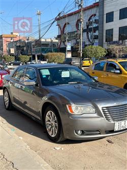 کرایسلەر 300